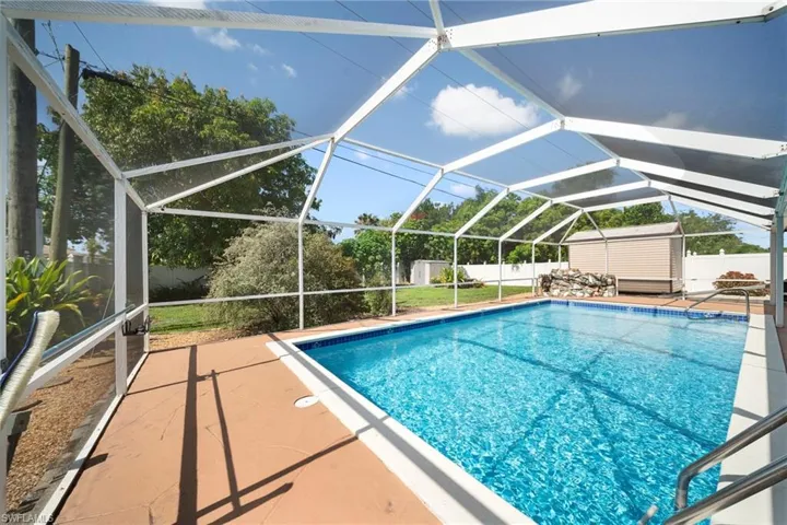 2456 Chandler Ave, Fort Myers, Florida 33907