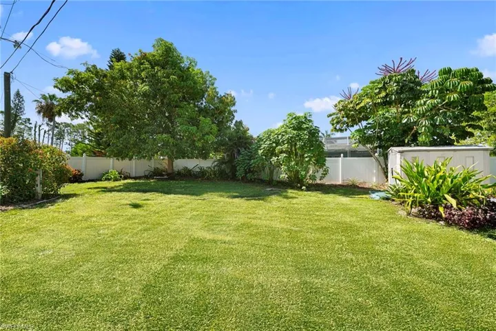 2456 Chandler Ave, Fort Myers, Florida 33907