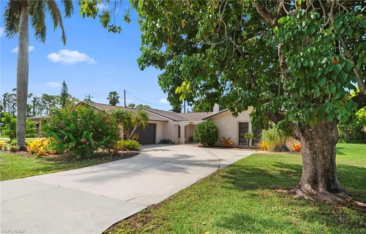 2456 Chandler Ave, Fort Myers, Florida 33907