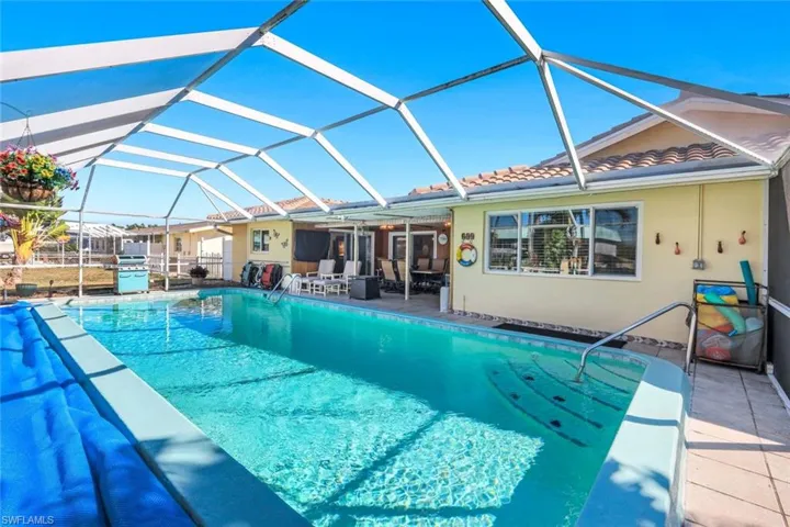 5201 Willow Ct, Cape Coral, Florida 33904
