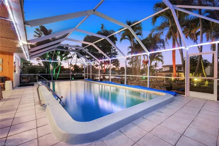 5201 Willow Ct, Cape Coral, Florida 33904