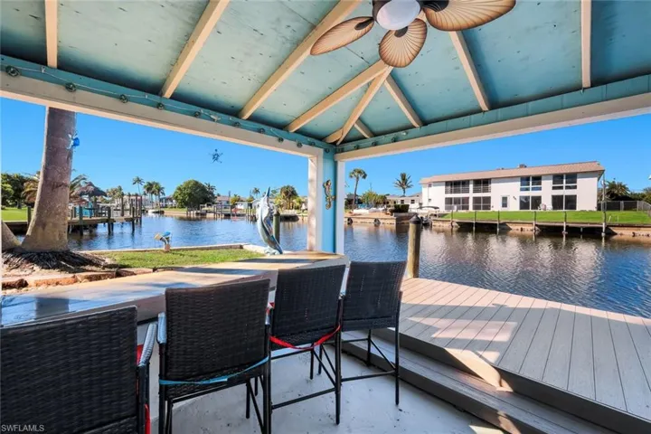 5201 Willow Ct, Cape Coral, Florida 33904