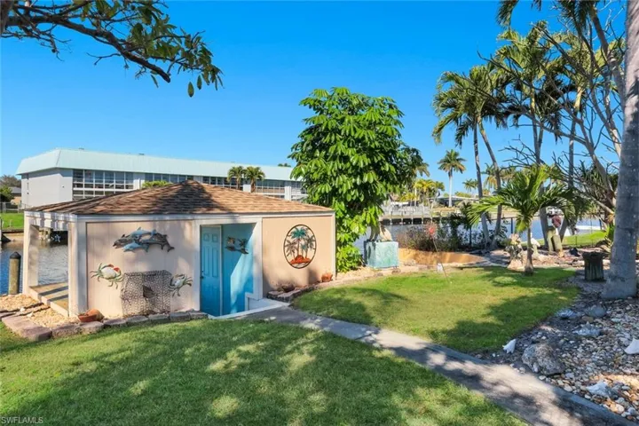 5201 Willow Ct, Cape Coral, Florida 33904