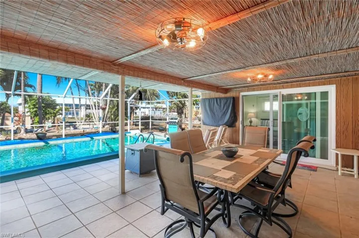 5201 Willow Ct, Cape Coral, Florida 33904