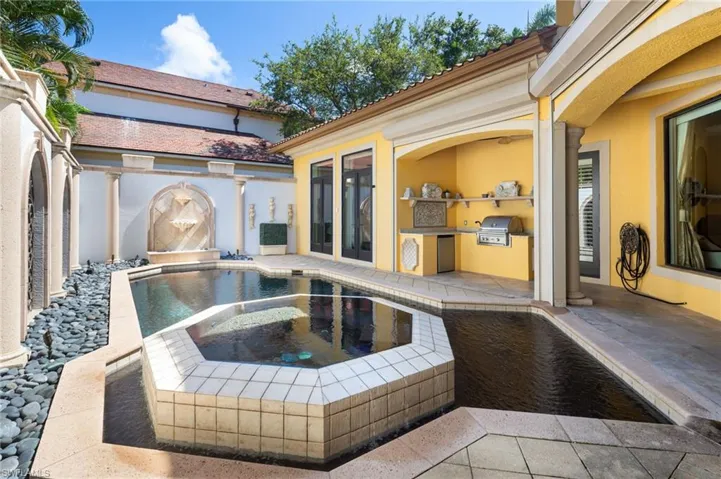 3280 Gordon Dr, Naples, Florida 34102