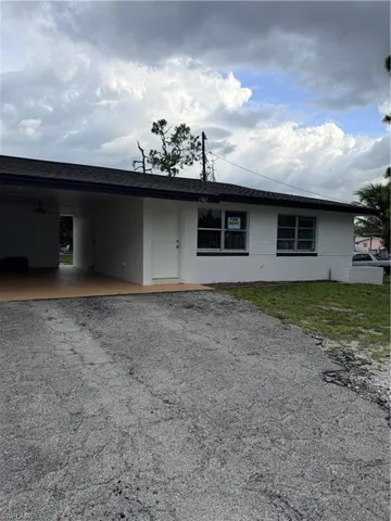 1742 Maple Dr, Fort Myers, Florida 33907