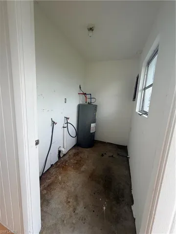 1742 Maple Dr, Fort Myers, Florida 33907