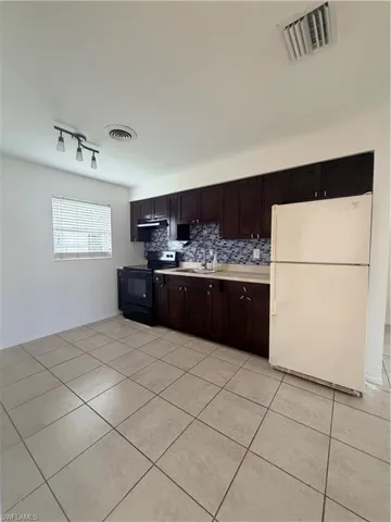1742 Maple Dr, Fort Myers, Florida 33907