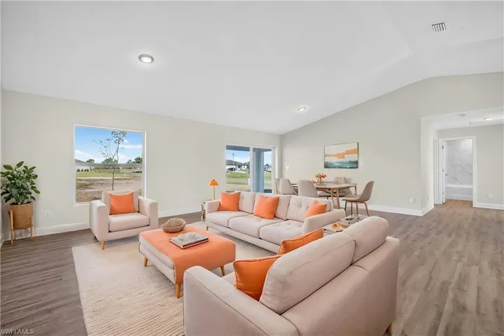 424 Nw 17th Pl, Cape Coral, Florida 33993