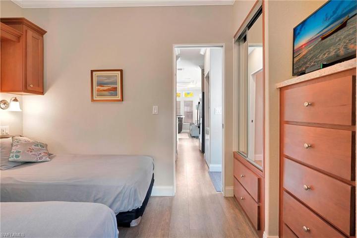 10819 Short Tailed Hawk Cir