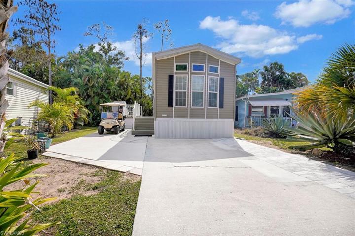 10819 Short Tailed Hawk Cir