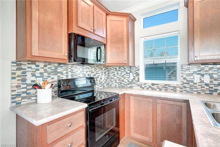 10819 Short Tailed Hawk Cir