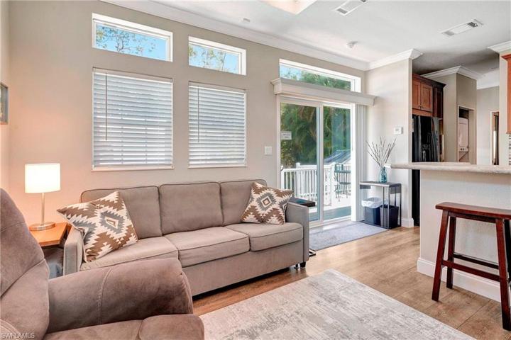10819 Short Tailed Hawk Cir