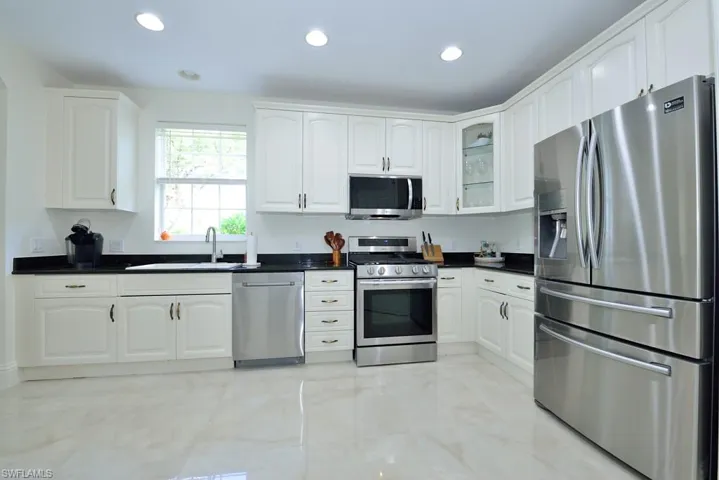 9097 Cherry Oaks Trl 102, Naples, Florida 34114