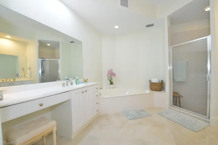 9097 Cherry Oaks Trl 102, Naples, Florida 34114