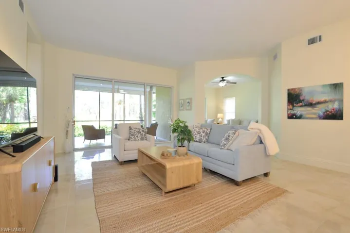 9097 Cherry Oaks Trl 102, Naples, Florida 34114