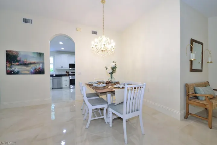 9097 Cherry Oaks Trl 102, Naples, Florida 34114