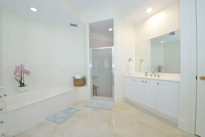 9097 Cherry Oaks Trl 102, Naples, Florida 34114