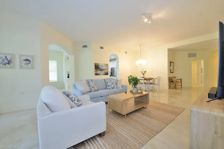 9097 Cherry Oaks Trl 102, Naples, Florida 34114