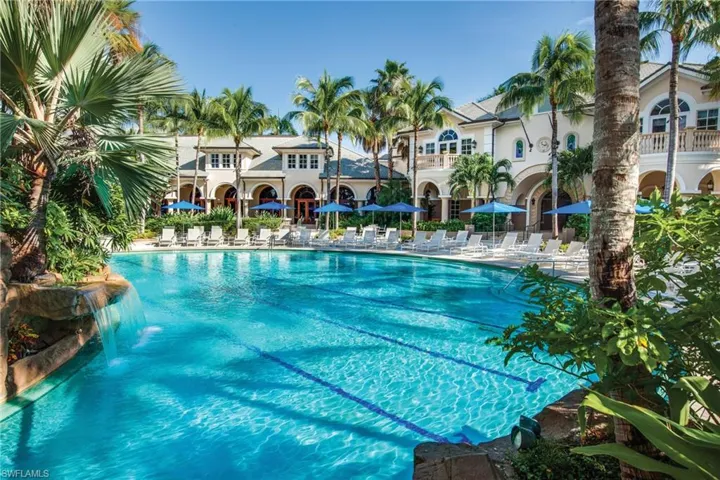 9097 Cherry Oaks Trl 102, Naples, Florida 34114