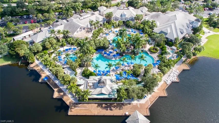 9097 Cherry Oaks Trl 102, Naples, Florida 34114