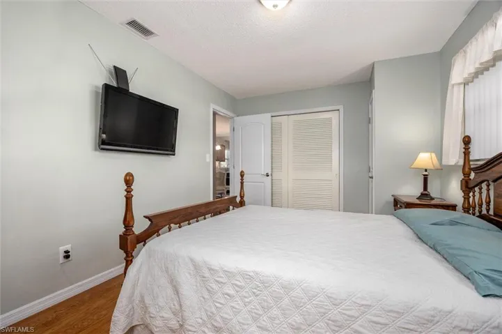 1412 Irondale St E, Lehigh Acres, Florida 33936