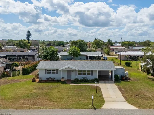 1412 Irondale St E, Lehigh Acres, Florida 33936