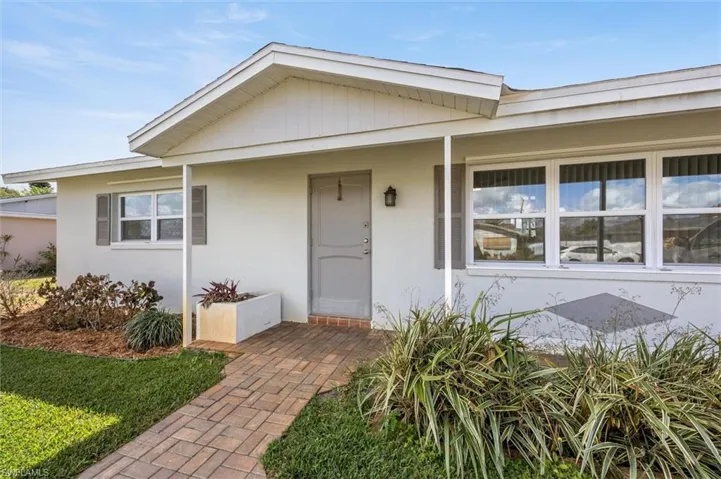 1412 Irondale St E, Lehigh Acres, Florida 33936