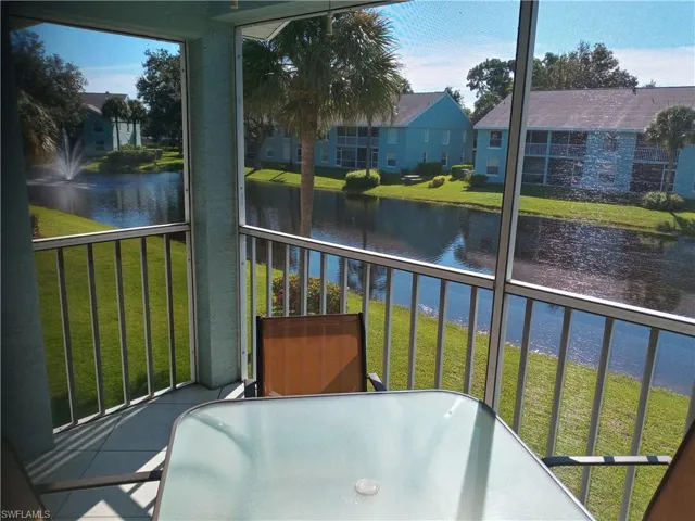 185 Grand Oaks Way R-206, Naples, Florida 34110