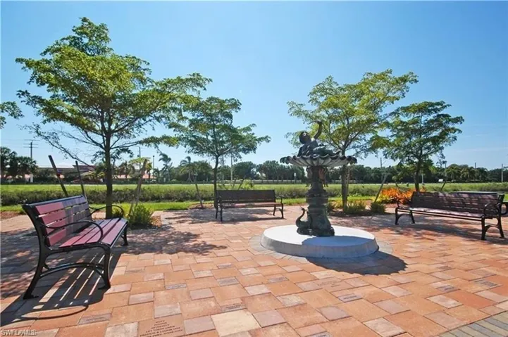 185 Grand Oaks Way R-206, Naples, Florida 34110