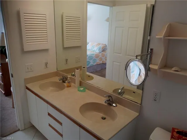185 Grand Oaks Way R-206, Naples, Florida 34110