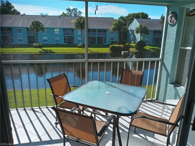 185 Grand Oaks Way R-206, Naples, Florida 34110
