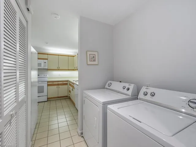 82 Cypress View Dr, Naples, Florida 34113