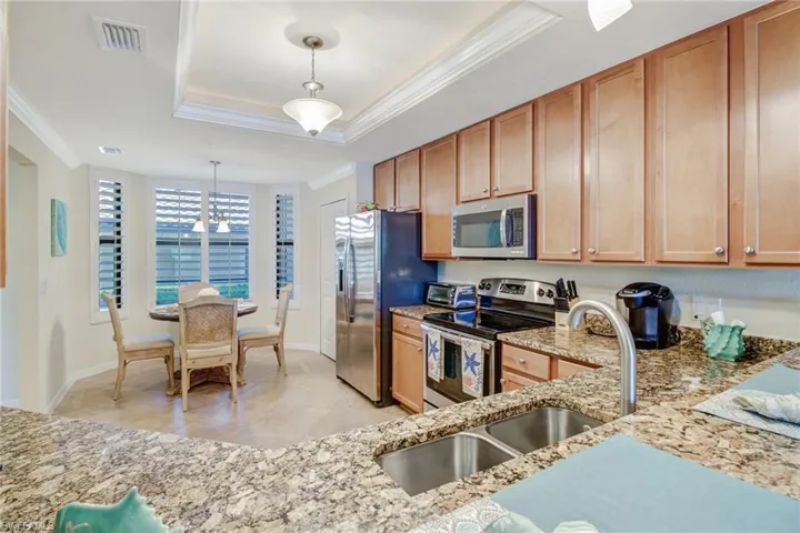 9514  Avellino  WAY, Naples, FL 34113