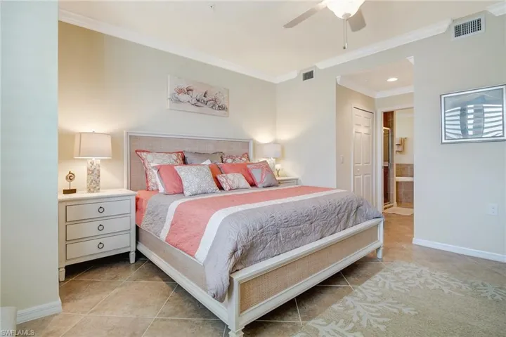 9514  Avellino  WAY, Naples, FL 34113