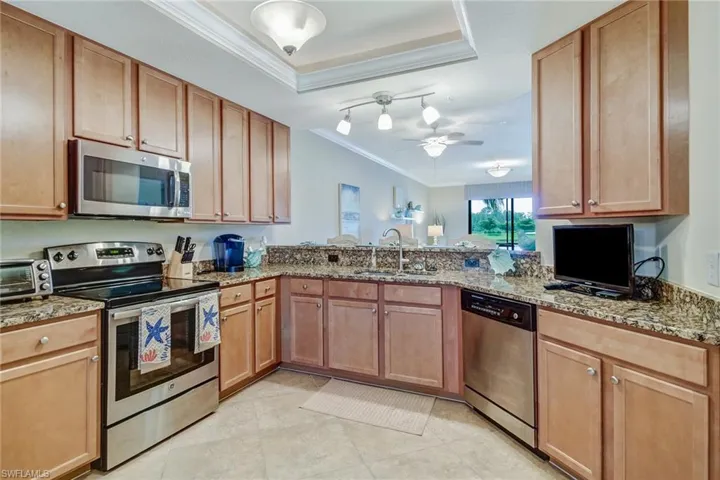 9514  Avellino  WAY, Naples, FL 34113