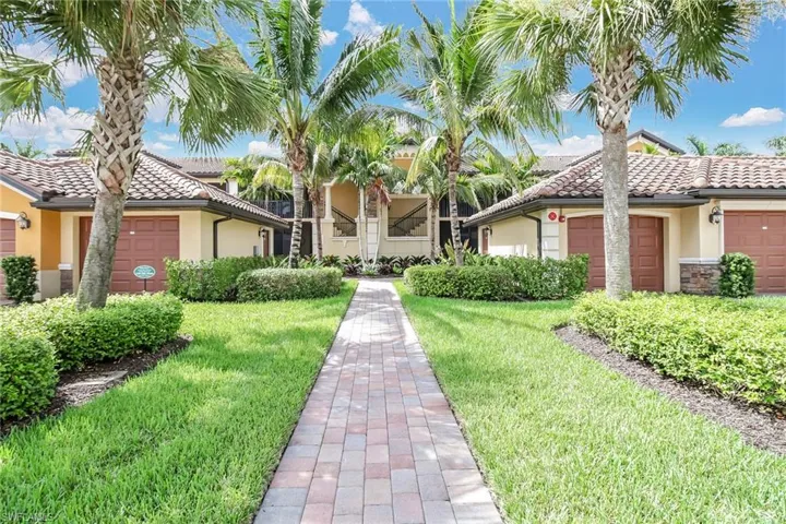 9514  Avellino  WAY, Naples, FL 34113