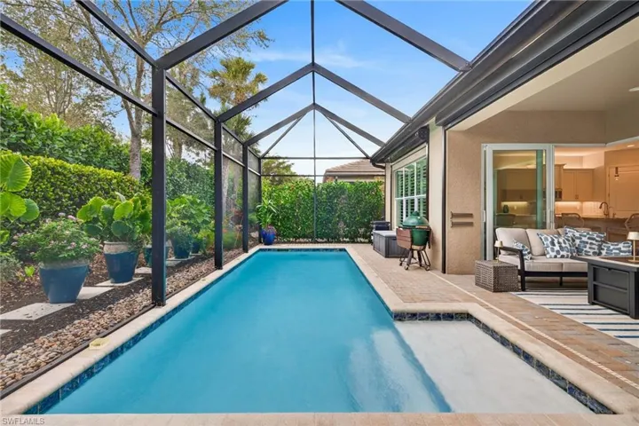 Long view of heated pool...Ahhh!