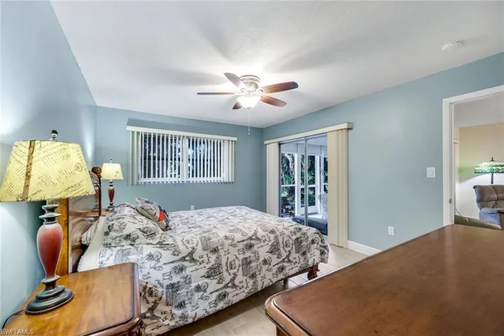 5419 5419 Rattlesnake Hamm Rd 105f, Naples, Florida 34113