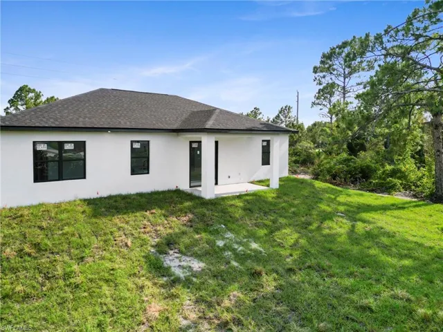 3175 Sunshine Blvd, Lehigh Acres, Florida 33971