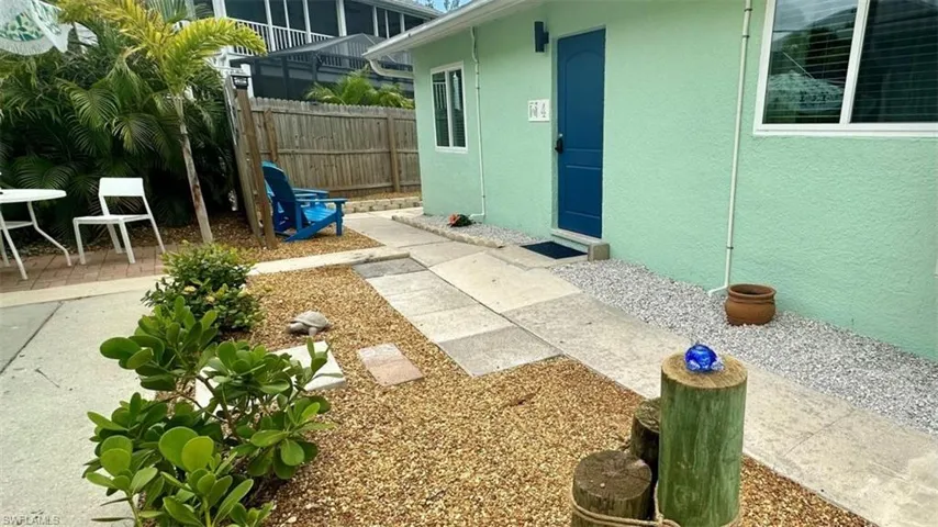 230 Fairweather Ln, Fort Myers Beach, Florida 33931