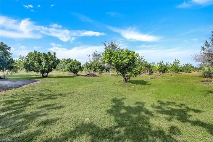 3965  56th NE AVE, Naples, FL 34120