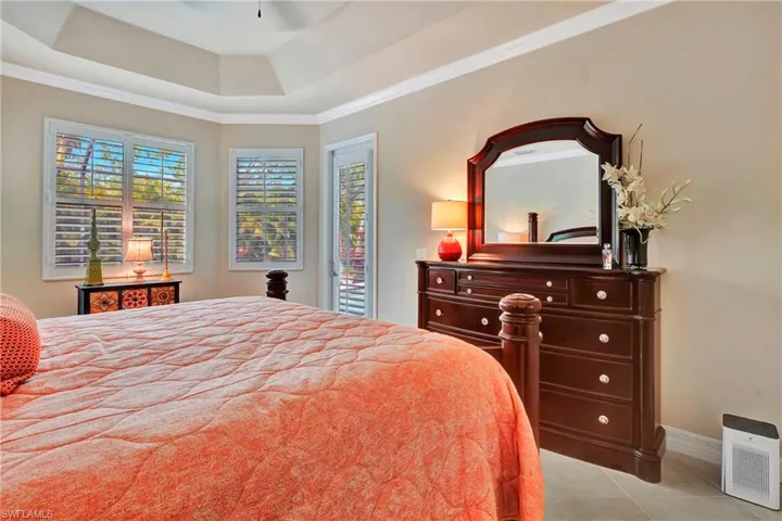 6701  Marbella  LN, Naples, FL 34105