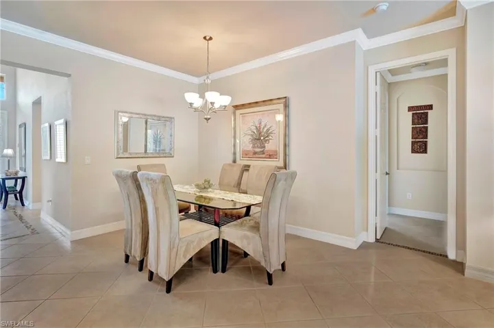 6701  Marbella  LN, Naples, FL 34105