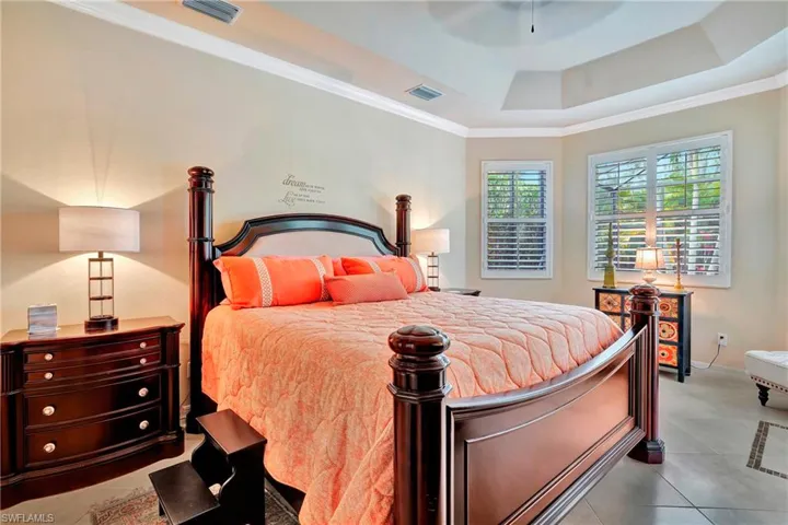 6701  Marbella  LN, Naples, FL 34105