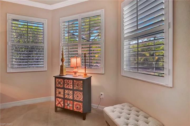 6701  Marbella  LN, Naples, FL 34105