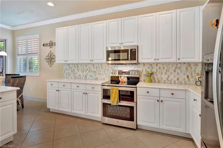 6701  Marbella  LN, Naples, FL 34105