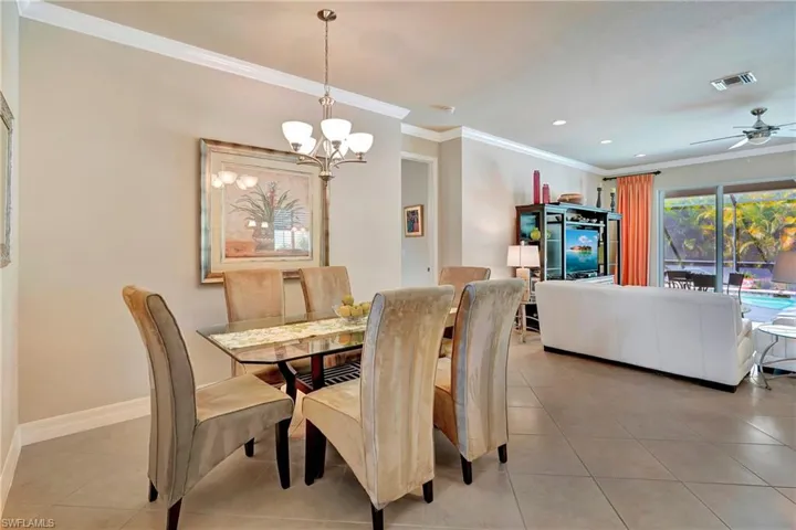 6701  Marbella  LN, Naples, FL 34105