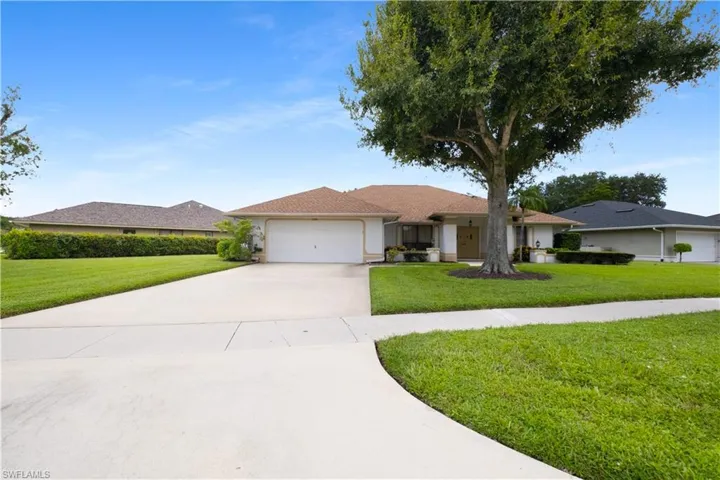 9744  Campbell  CIR, Naples, FL 34109