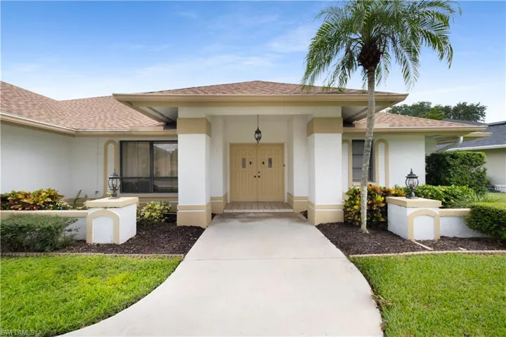 9744  Campbell  CIR, Naples, FL 34109